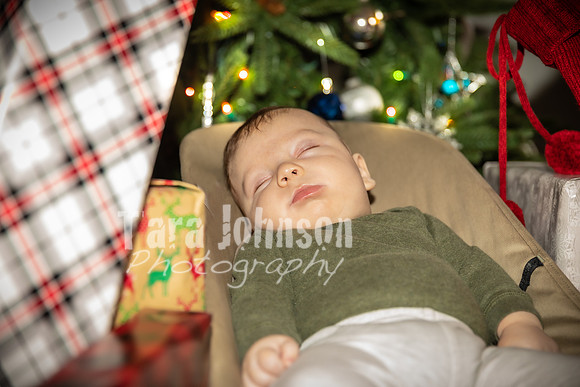 Zephania's 1st Christmas (18 of 24)