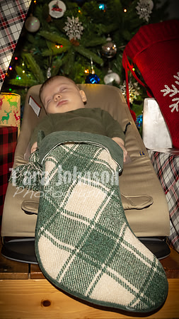 Zephania's 1st Christmas (20 of 24)