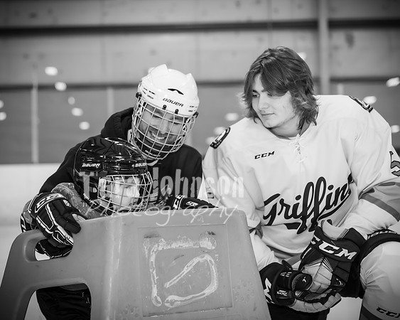 Caleb Baker Hockey Family - BW - TJP (22 of 54)