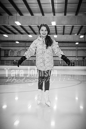 Caleb Baker Hockey Family - BW - TJP (15 of 54)