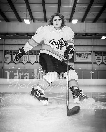Caleb Baker Hockey Family - BW - TJP (25 of 54)
