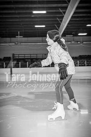 Caleb Baker Hockey Family - BW - TJP (32 of 54)