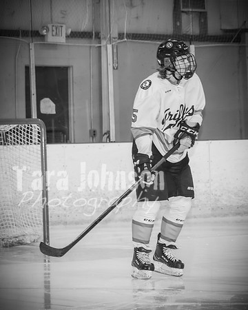 Caleb Baker Hockey Family - BW - TJP (43 of 54)
