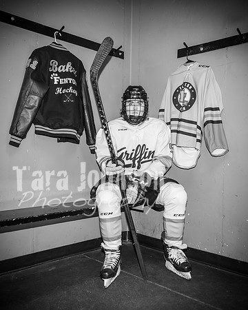 Caleb Baker Hockey Family - BW - TJP (47 of 54)