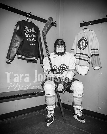 Caleb Baker Hockey Family - BW - TJP (48 of 54)