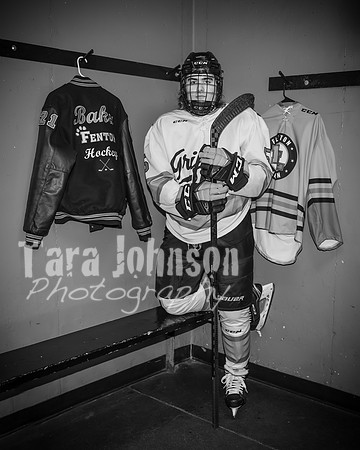 Caleb Baker Hockey Family - BW - TJP (53 of 54)