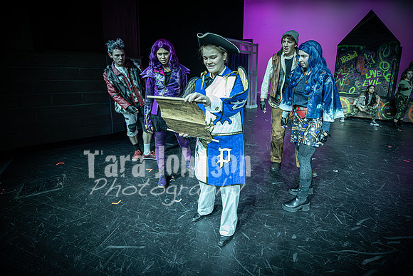 2024 LHS Descendants - R2 Act 1- TJP (61 of 625)