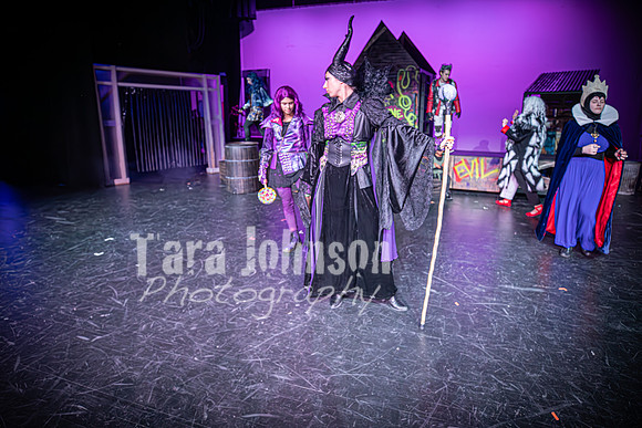 2024 LHS Descendants - R2 Act 1- TJP (87 of 625)