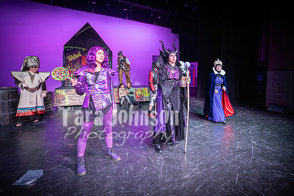 2024 LHS Descendants - R2 Act 1- TJP (89 of 625)
