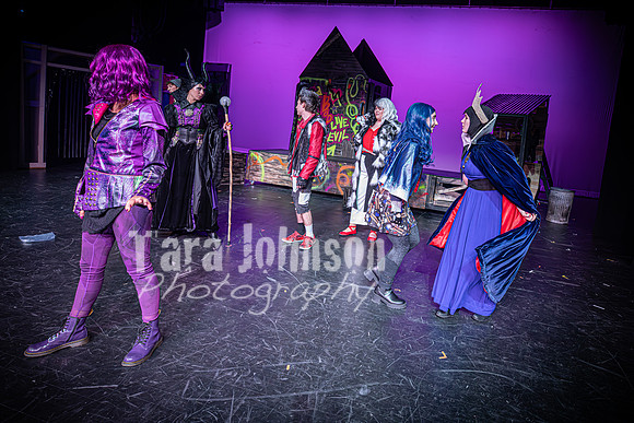 2024 LHS Descendants - R2 Act 1- TJP (97 of 625)