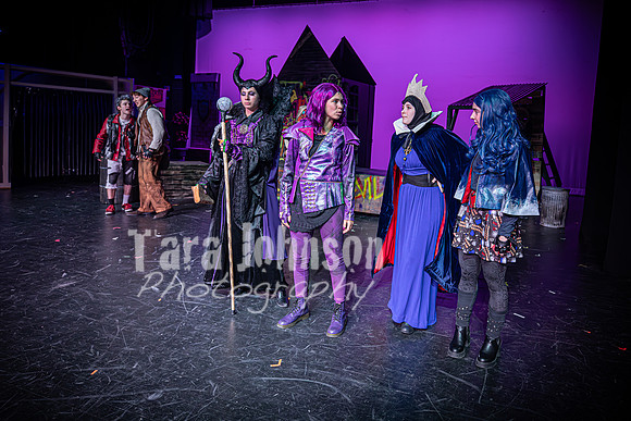 2024 LHS Descendants - R2 Act 1- TJP (162 of 625)
