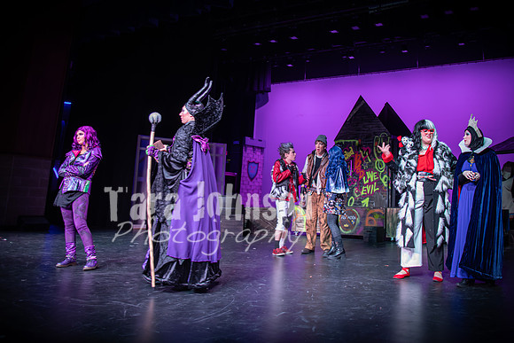 2024 LHS Descendants - R3 Act 1 - TJP (69 of 522)