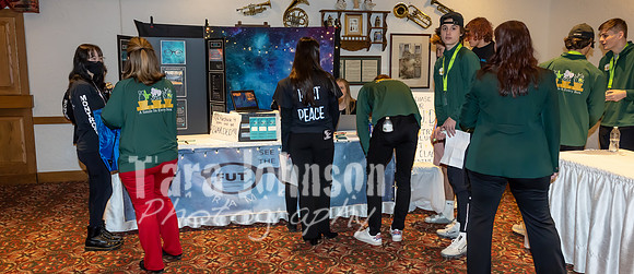 (web banners) 21 Fall LHS - VEI (@ 72 ppi & 10 MB max) (19 of 33)