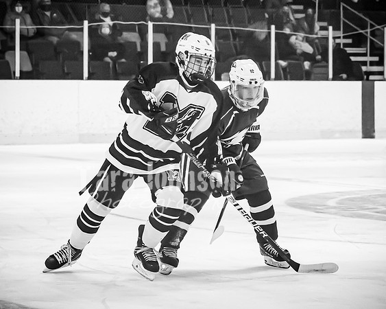 2021 MHS Hockey - Quintyn Young - BW - TJP (21 of 86)