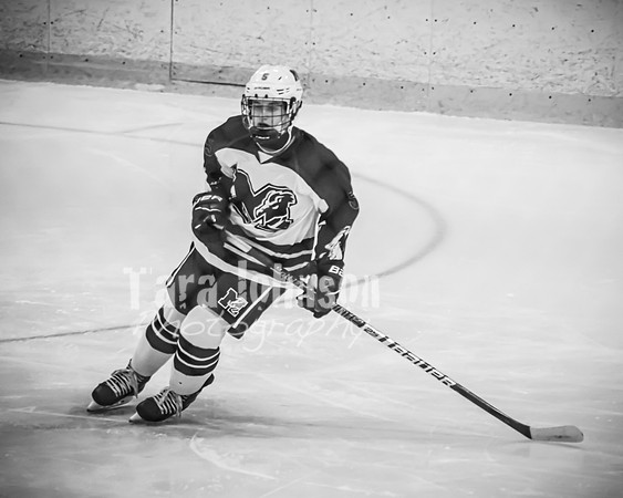 2021 MHS Hockey - Quintyn Young - BW - TJP (43 of 86)