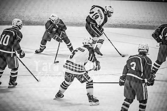 2021 MHS Hockey - Quintyn Young - BW - TJP (60 of 86)