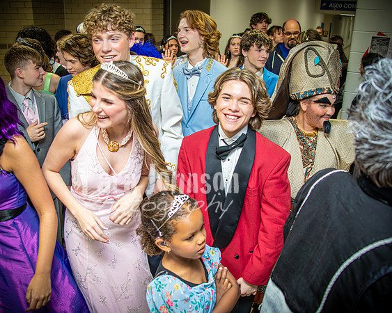 24 LHS - Descendants - Celebration - TJP (10 of 42)