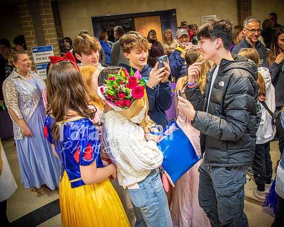 24 LHS - Descendants - Celebration - TJP (22 of 42)