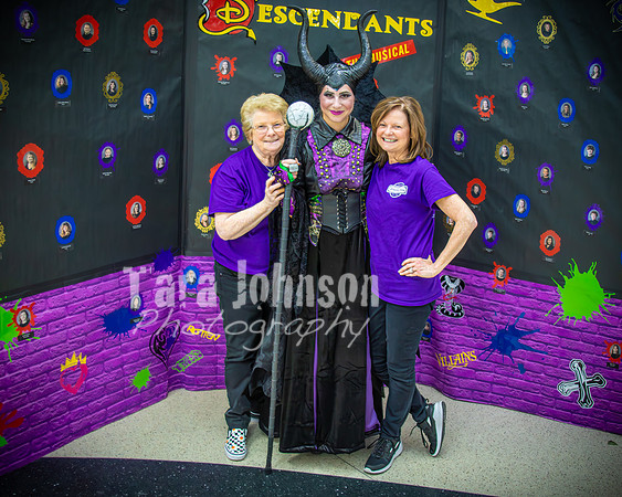 24 LHS - Descendants - Celebration - TJP (34 of 42)