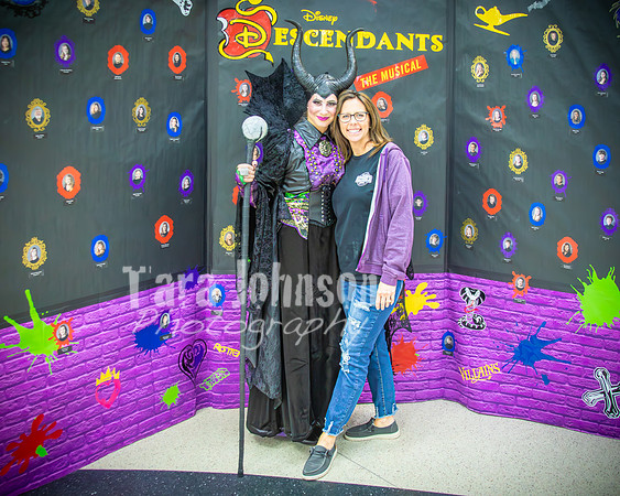 24 LHS - Descendants - Celebration - TJP (35 of 42)
