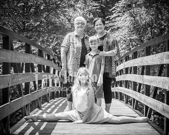 Weeks Family - BW - TJP (12 of 39)