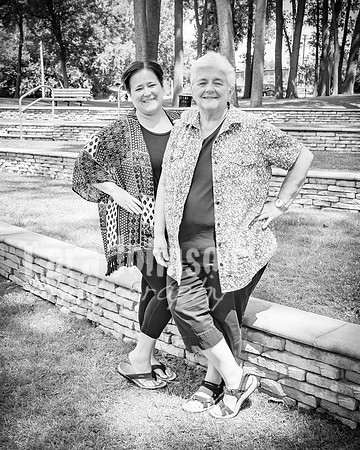 Weeks Family - BW - TJP (27 of 39)