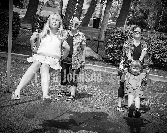 Weeks Family - BW - TJP (30 of 39)