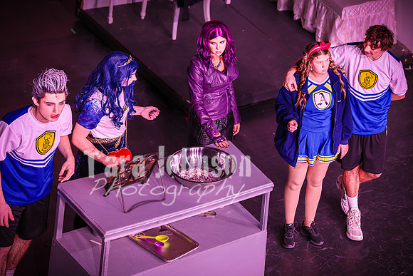 24 LHS - Descendants - Sunday Matinee - TJP (147 of 435)