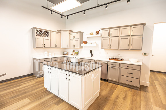 Commercial - Cabinets Express - TJP (51 of 60)