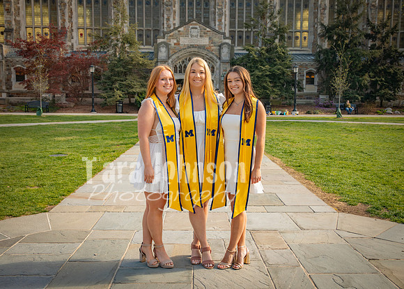 [tht] W24 Senior Grad Photos-86