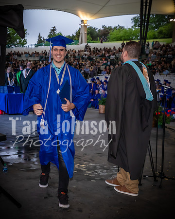 22 IA Grad - Angle #4 Celebration Walk - TJP (143 of 345)