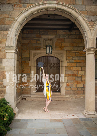 24 U of M Grad Photos - Audrey-121