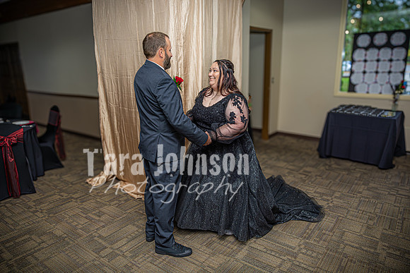 Eric & Elyse - First Look, First Touch - TJP (14 of 28)