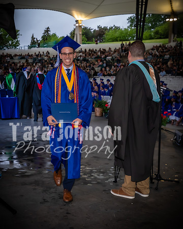 22 IA Grad - Angle #4 Celebration Walk - TJP (135 of 345)