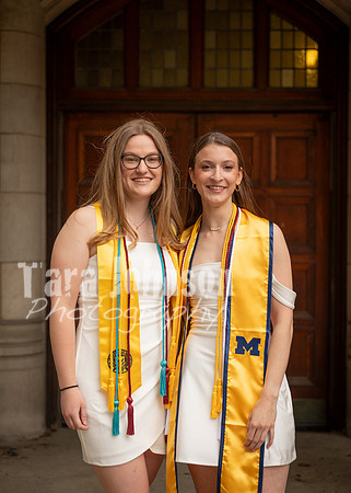 Emma & Friends Grad Photos W25 (25 of 96)