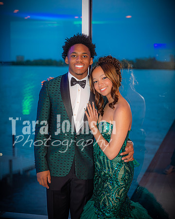 2024 U of D Prom - The Pose - DH (81 of 96)