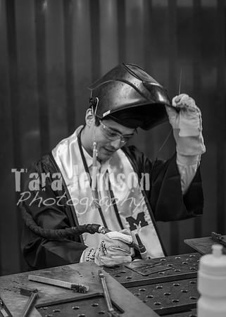 Kera & Friends Grad Photos W25 B&W (245 of 259)