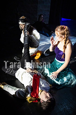 22 LHS Theatre - Mermaid R1 - Act 1 - TJP (194 of 363)