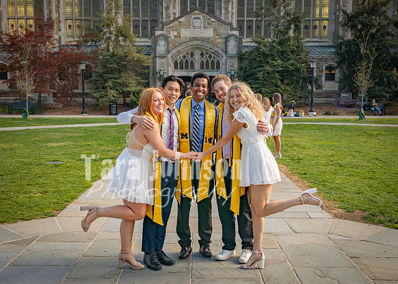 [tht] W24 Senior Grad Photos-79