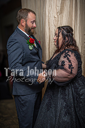 Eric & Elyse - First Look, First Touch - TJP (20 of 28)
