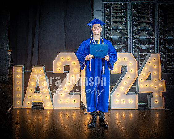 2024 IA Graduation - Angle Lighted Sign - TJP (108 of 341)
