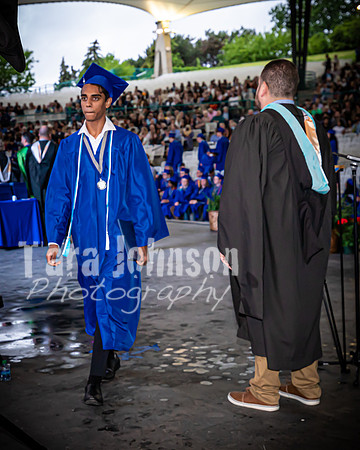 22 IA Grad - Angle #4 Celebration Walk - TJP (164 of 345)