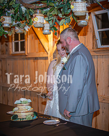 Michael & Ashlee McGrath - The Cutting of the Cake - TJP (9 of 18)