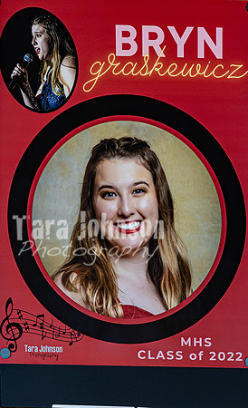 22 MHS Vocal - Senior Showcase - Seniors - TJP (3 of 11)