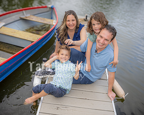 Sculthorpe Family @ Cedar Island - Color - TJP (32 of 60)