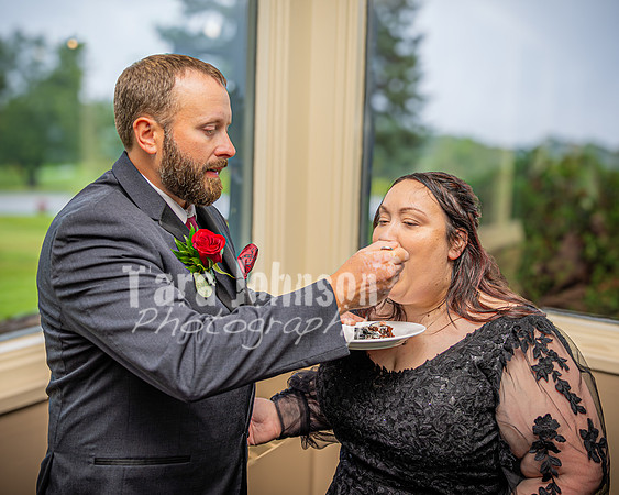 Eric & Elyse - Wedding Cake - TJP (13 of 18)