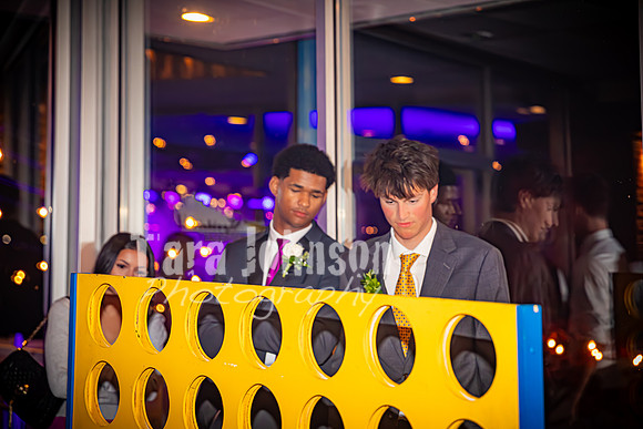 2024 U of D Prom - The Candids - DH (15 of 58)