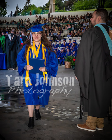 22 IA Grad - Angle #4 Celebration Walk - TJP (152 of 345)