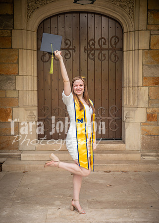24 U of M Grad Photos - Audrey-125