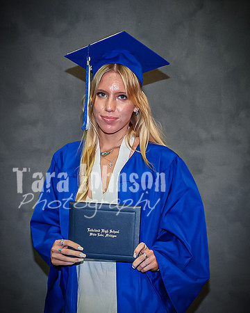 22 LHS Grad - Angle #5 Studio - TJP (134 of 584)